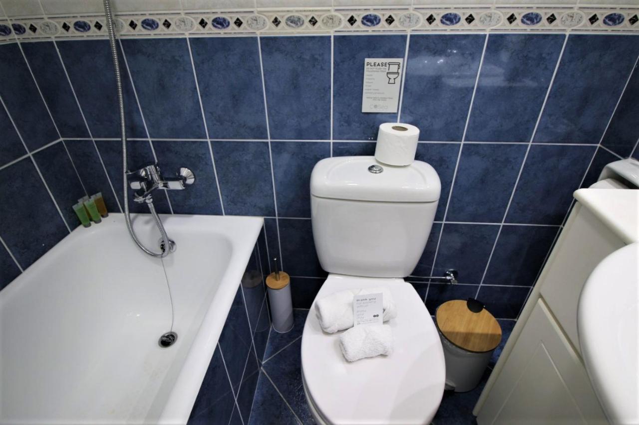 Cosea Living: Seaside 2 Bedroom Flat Kings Palace 209 Paphos Exterior photo